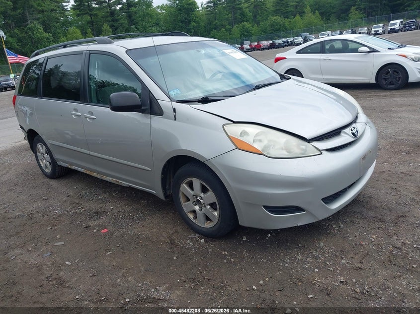 2007 Toyota Sienna VIN 5TDZK23C77S018084 IAAI salvage auction — REAR END, Clear (Massachusetts), sold $525 on 2026-07-24 (photo 1)