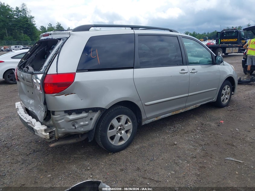 2007 Toyota Sienna VIN 5TDZK23C77S018084 IAAI salvage auction — REAR END, Clear (Massachusetts), sold $525 on 2026-07-24 (photo 4)