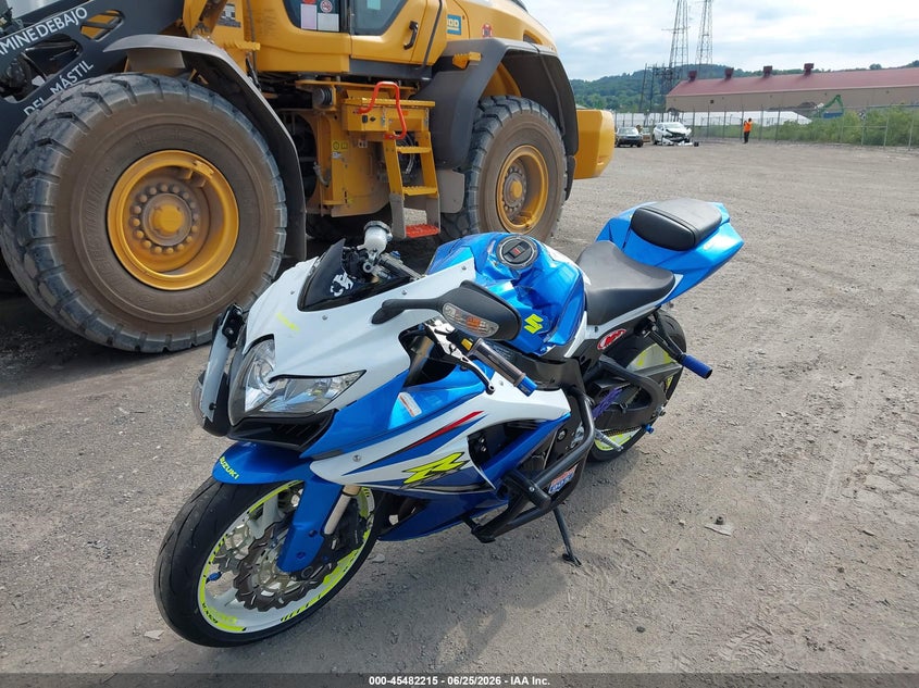 2009 Suzuki Gsx-r600 VIN JS1GN7EA292105922 IAAI salvage auction — RIGHT FRONT, Salvage (Pennsylvania), sold $1,575 on 2026-07-08 (photo 2)