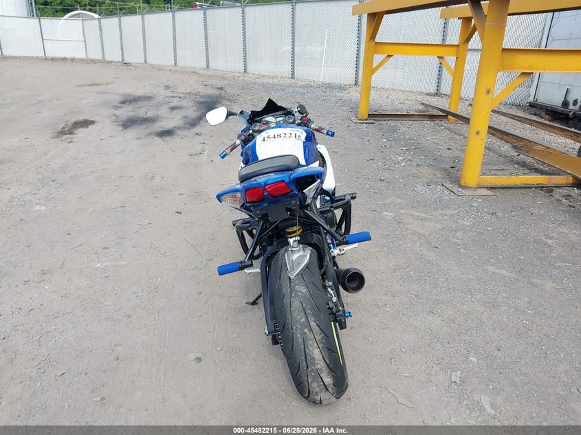 2009 Suzuki Gsx-r600 VIN JS1GN7EA292105922 IAAI salvage auction — RIGHT FRONT, Salvage (Pennsylvania), sold $1,575 on 2026-07-08 (photo 6)