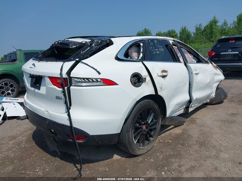 2018 Jaguar F-pace VIN SADCK2EV6JA240063 IAAI salvage auction — ROLLOVER, Mv-907A (New York), sold $675 on 2026-07-23 (photo 4)