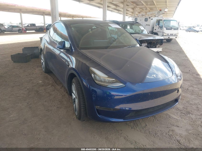 2022 Tesla Model y VIN 7SAYGDEE7NF369556 IAAI salvage auction — UNKNOWN, Restored (Arizona), sold $15,300 on 2026-07-14 (photo 1)
