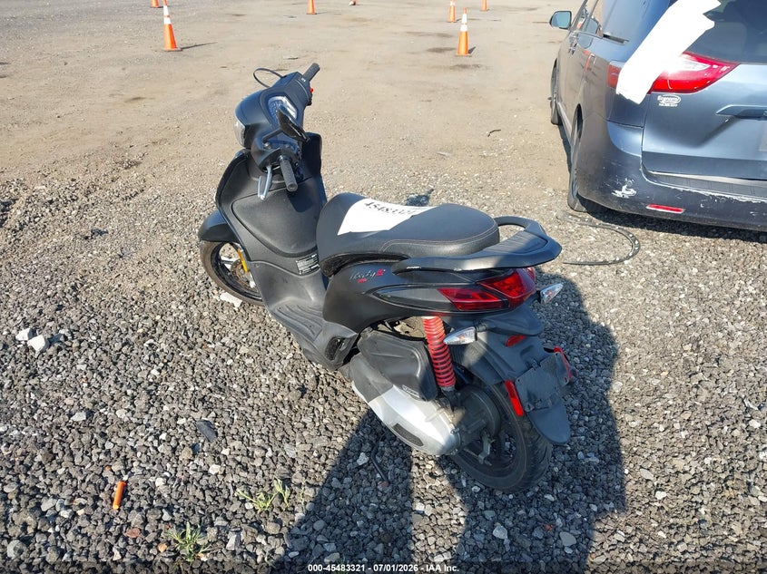 2022 Piaggio VIN ZAPM898G1N7003471 IAAI salvage auction — THEFT, Mv-907A (New York), sold $200 on 2026-08-04 (photo 3)