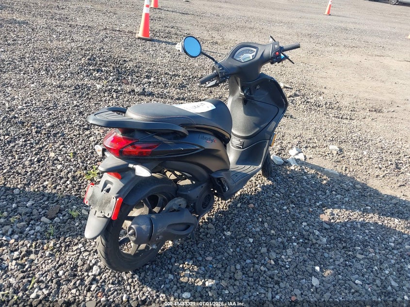 2022 Piaggio VIN ZAPM898G1N7003471 IAAI salvage auction — THEFT, Mv-907A (New York), sold $200 on 2026-08-04 (photo 4)