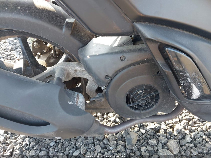 2022 Piaggio VIN ZAPM898G1N7003471 IAAI salvage auction — THEFT, Mv-907A (New York), sold $200 on 2026-08-04 (photo 8)