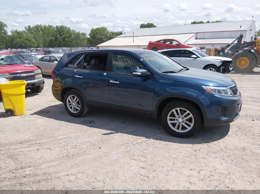 2014 Kia Sorento VIN 5XYKT3A68EG467916 IAAI salvage auction — VANDALISM, Salvage (Iowa), sold $650 on 2026-07-12 (photo 1)