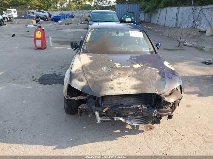 2013 Audi A4 VIN WAUBFAFL2DN043498 IAAI salvage auction — BURN, Mv-907A (New York), sold $300 on 2026-07-28 (photo 6)