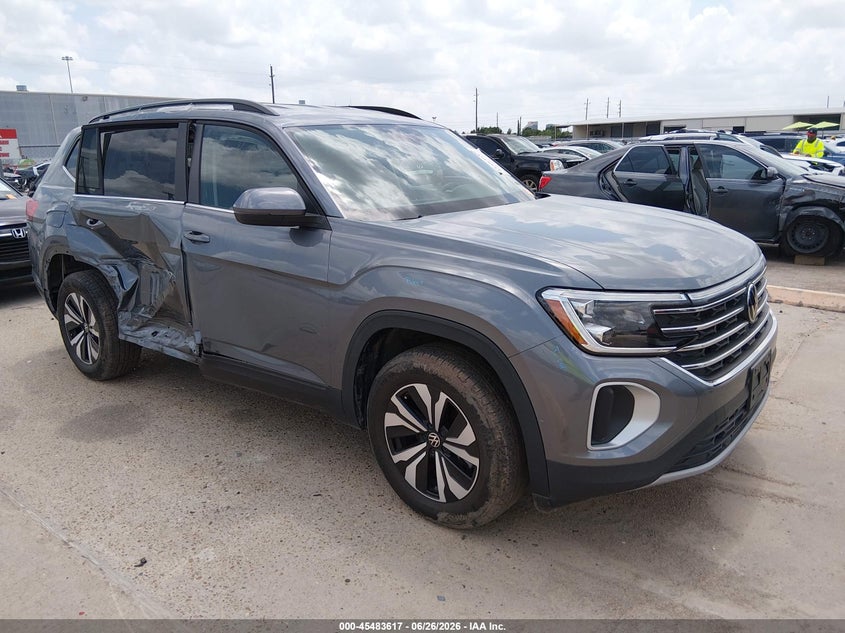 2024 Volkswagen Atlas VIN 1V2DR2CA0RC589715 — IAAI salvage auction photo