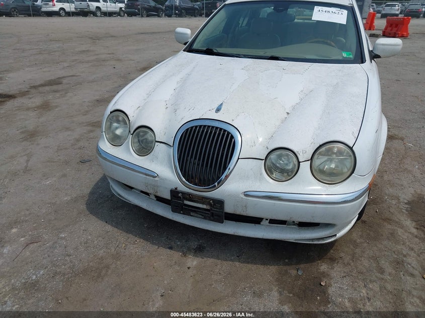 2000 Jaguar S type VIN SAJDA01D2YGL55322 IAAI salvage auction — NORMAL WEAR, Clear (Virginia), sold $300 on 2026-07-17 (photo 6)