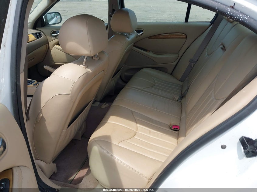 2000 Jaguar S type VIN SAJDA01D2YGL55322 IAAI salvage auction — NORMAL WEAR, Clear (Virginia), sold $300 on 2026-07-17 (photo 8)