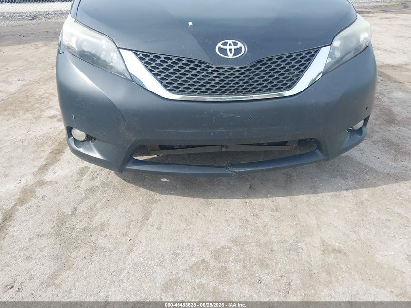 2014 Toyota Sienna VIN 5TDXK3DC6ES422714 IAAI salvage auction — FRONT & REAR, Clear (Virginia), sold $725 on 2026-07-31 (photo 6)