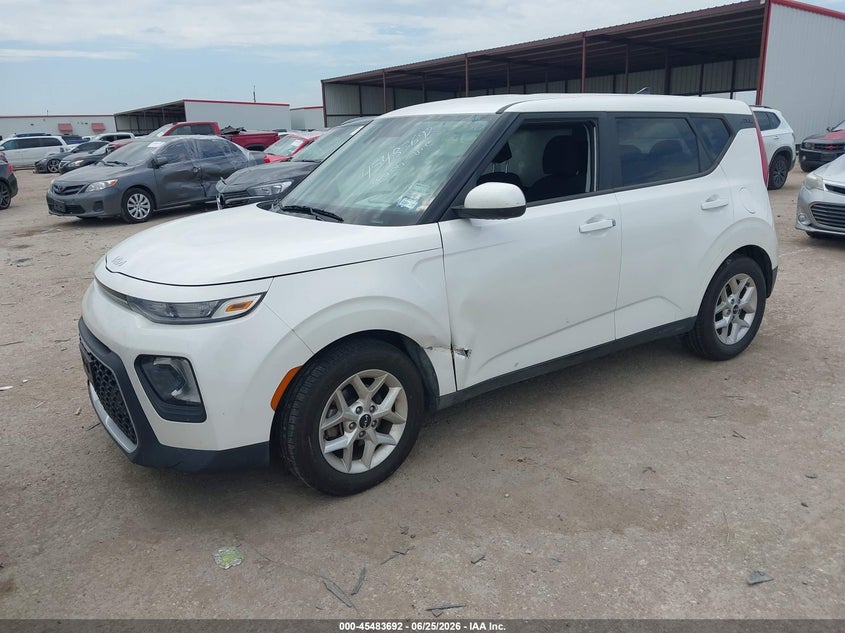 2022 Kia Soul VIN KNDJ23AU9N7156408 IAAI salvage auction — SIDE, Salvage (Texas), sold $2,600 on 2026-08-02 (photo 2)