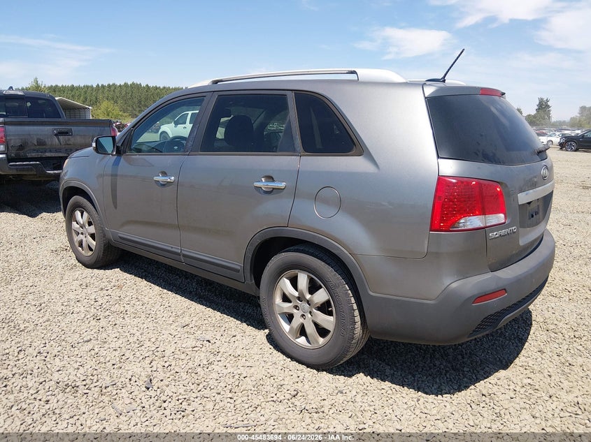 2012 Kia Sorento VIN 5XYKT3A64CG210054 IAAI salvage auction — NORMAL WEAR, Peddle Clear Public-Restricted (Oregon), sold $325 on 2026-07-29 (photo 3)