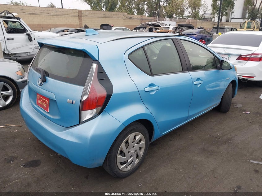 2015 Toyota Prius c VIN JTDKDTB3XF1110644 IAAI salvage auction — LEFT FRONT, Salvage Title, sold $1,750 on 2026-07-17 (photo 4)
