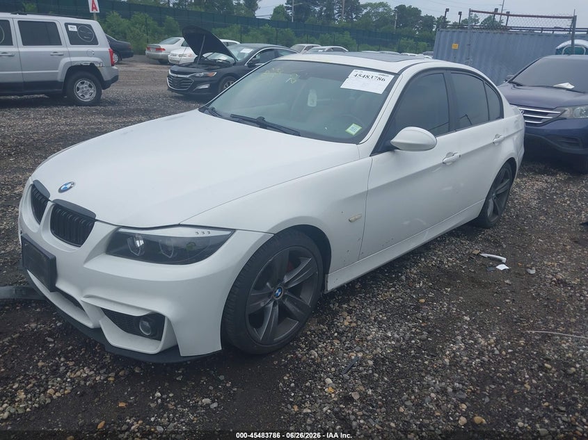 2007 BMW 3 series VIN WBAVC935X7KX61932 IAAI salvage auction — SIDE, Mv-907A (New York), sold $425 on 2026-07-07 (photo 2)