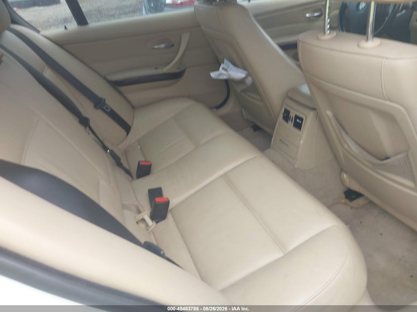 2007 BMW 3 series VIN WBAVC935X7KX61932 IAAI salvage auction — SIDE, Mv-907A (New York), sold $425 on 2026-07-07 (photo 8)