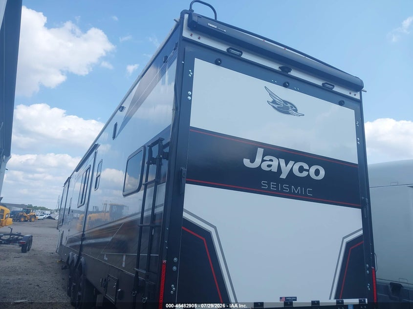 2026 Jayco Other VIN 1UJCGSCV4T18L0085 IAAI salvage auction — SIDE, Salvage (Indiana), sold $18,100 on 2026-09-08 (photo 3)