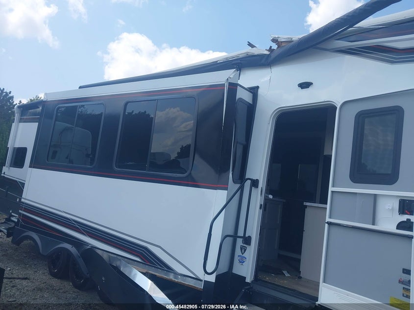 2026 Jayco Other VIN 1UJCGSCV4T18L0085 IAAI salvage auction — SIDE, Salvage (Indiana), sold $18,100 on 2026-09-08 (photo 6)