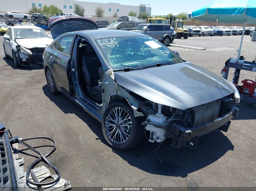 2023 Kia Forte VIN 3KPF54AD8PE529167 IAAI salvage auction — RIGHT SIDE, Salvage Title, sold $4,350 on 2026-07-31 (photo 1)