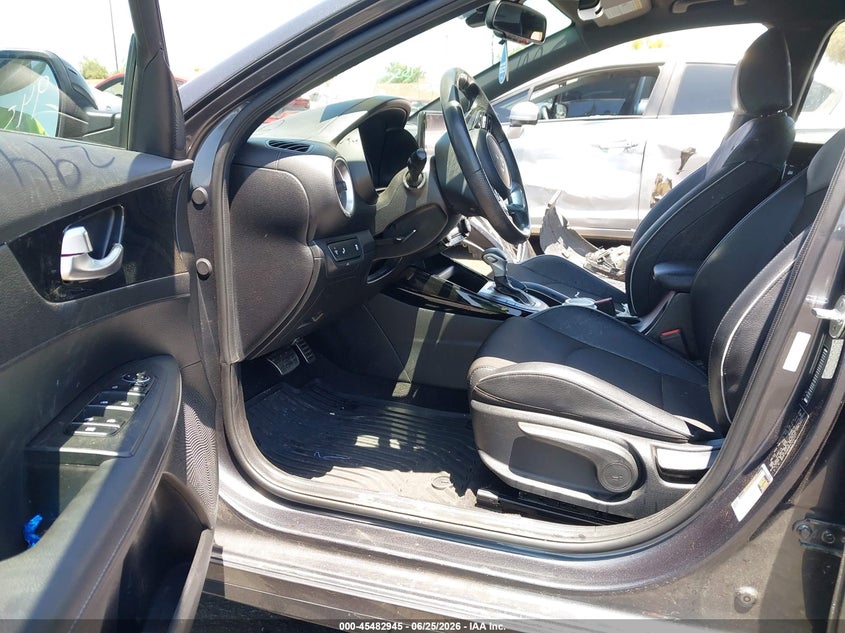 2023 Kia Forte VIN 3KPF54AD8PE529167 IAAI salvage auction — RIGHT SIDE, Salvage Title, sold $4,350 on 2026-07-31 (photo 5)