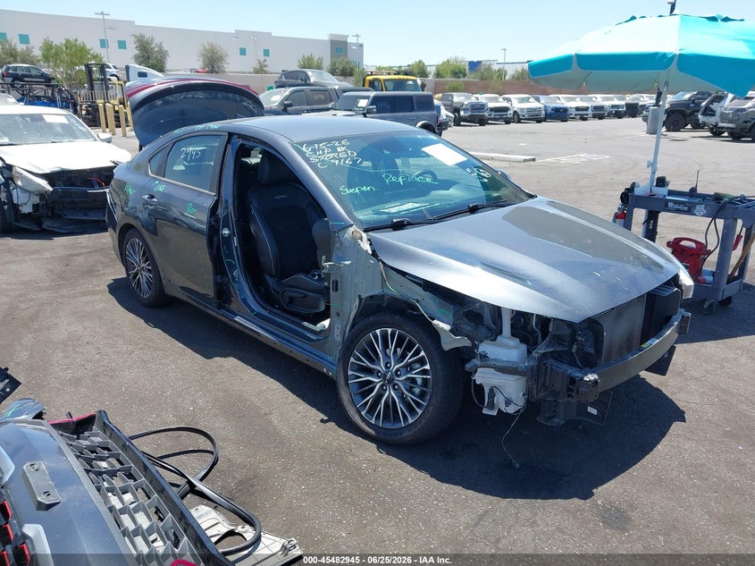2023 Kia Forte VIN 3KPF54AD8PE529167 IAAI salvage auction — RIGHT SIDE, Salvage Title, sold $4,350 on 2026-07-31 (photo 6)