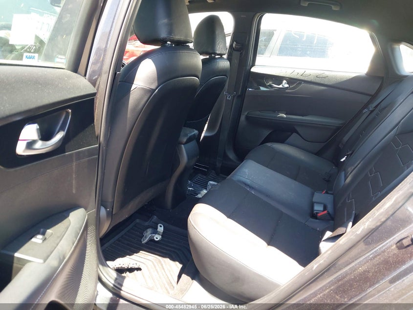 2023 Kia Forte VIN 3KPF54AD8PE529167 IAAI salvage auction — RIGHT SIDE, Salvage Title, sold $4,350 on 2026-07-31 (photo 8)