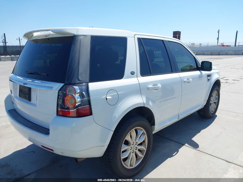 2013 Land rover Lr2 VIN SALFR2BG9DH359045 IAAI salvage auction — LEFT SIDE, Clear - Dealer Only (California), sold $300 on 2026-07-08 (photo 4)