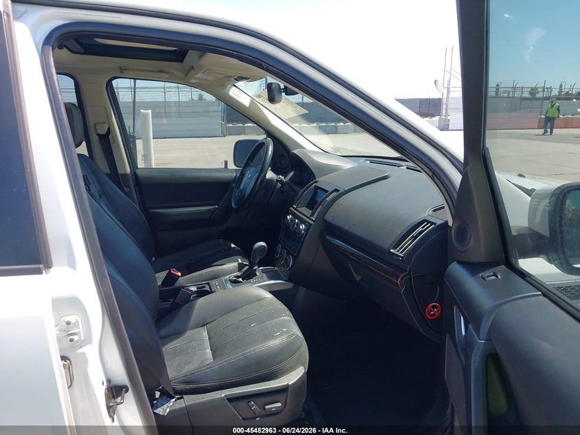 2013 Land rover Lr2 VIN SALFR2BG9DH359045 IAAI salvage auction — LEFT SIDE, Clear - Dealer Only (California), sold $300 on 2026-07-08 (photo 5)