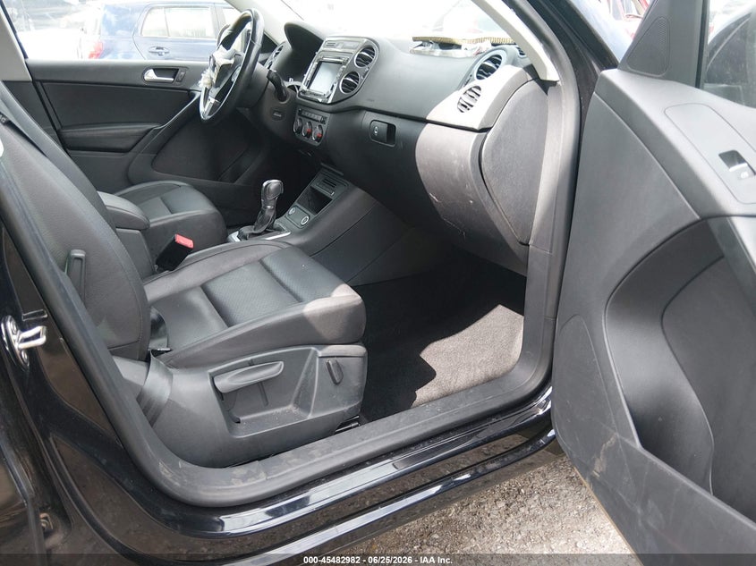 2014 Volkswagen Tiguan VIN WVGBV3AX7EW511003 IAAI salvage auction — FRONT END, Junk (Oklahoma), sold $250 on 2026-08-05 (photo 5)