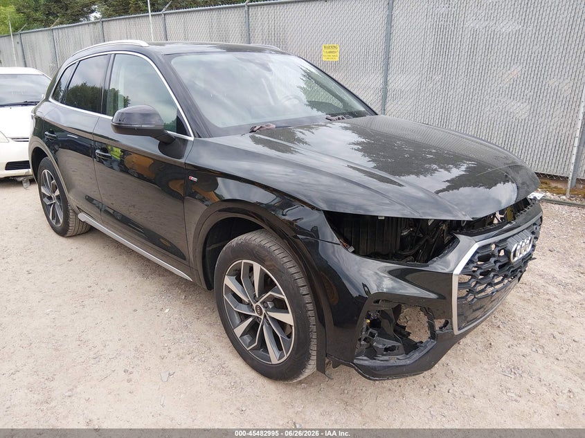 2023 Audi Q5 VIN WA1EAAFY1P2019008 — IAAI salvage auction photo