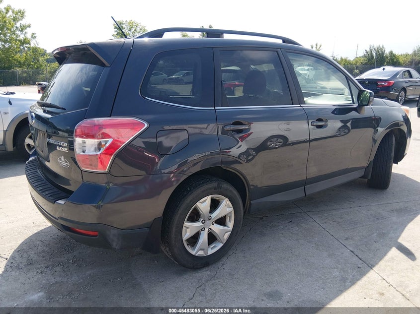 2015 Subaru Forester VIN JF2SJAHC1FH821209 IAAI salvage auction — NORMAL WEAR, Clear (Arkansas), sold $1,425 on 2026-07-28 (photo 4)