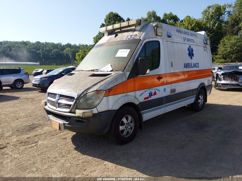2009 Dodge Sprinter VIN WD0PE745695390883 IAAI salvage auction — NORMAL WEAR, Clear (Tennessee), sold $600 on 2026-07-29 (photo 2)