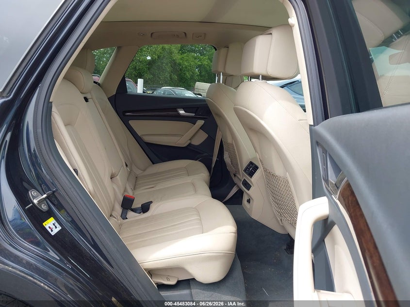 2019 Audi Q5 VIN WA1ANAFY1K2143758 IAAI salvage auction — REAR END, Salvage Title, sold $7,575 on 2026-08-26 (photo 8)