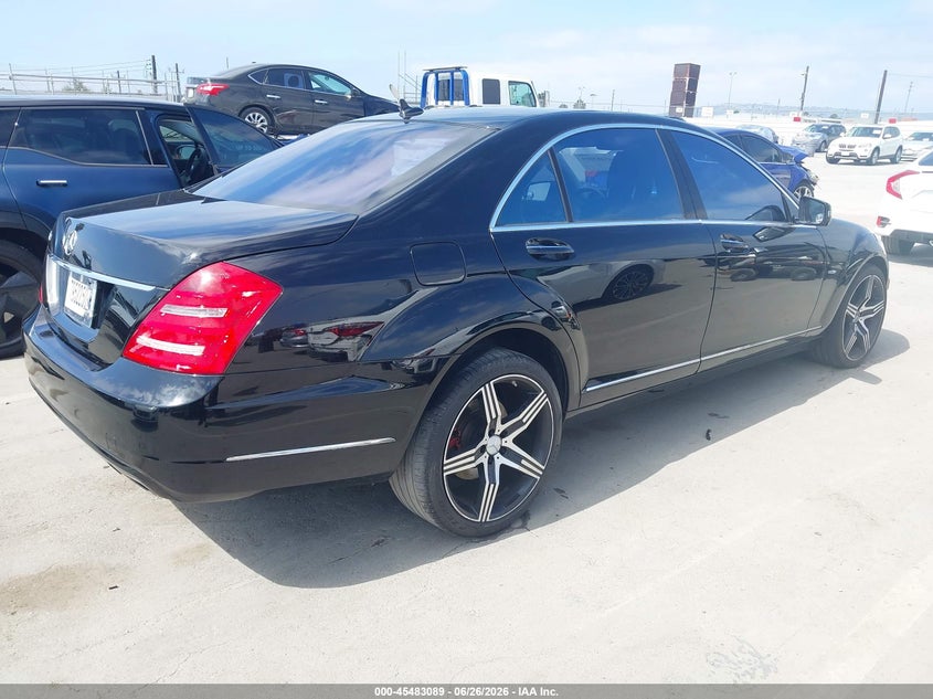 2012 Mercedes-benz S-klasse VIN WDDNG7DB3CA421897 IAAI salvage auction — NORMAL WEAR, Clear - Dealer Only (California), sold $1,200 on 2026-07-15 (photo 4)