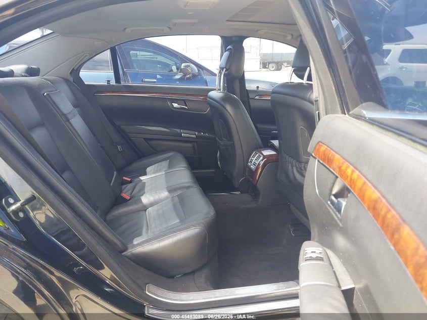 2012 Mercedes-benz S-klasse VIN WDDNG7DB3CA421897 IAAI salvage auction — NORMAL WEAR, Clear - Dealer Only (California), sold $1,200 on 2026-07-15 (photo 8)