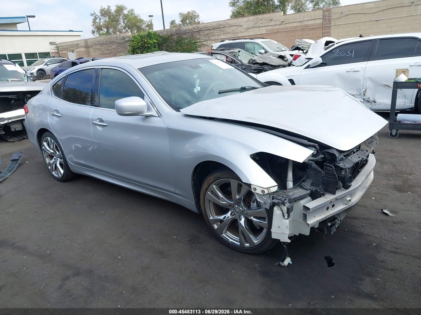 2013 Infiniti M VIN JN1BY1AP1DM513844 IAAI salvage auction — LEFT SIDE, Salvage Title, sold $1,000 on 2026-07-17 (photo 1)