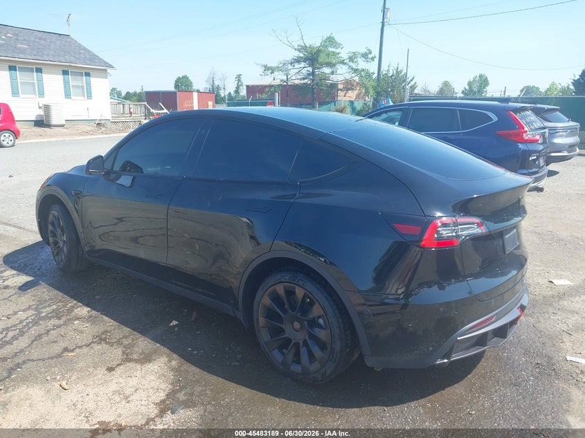 2020 Tesla Model y VIN 5YJYGDEE7LF049437 IAAI salvage auction — REAR END, Salvage (Virginia), sold $8,700 on 2026-07-31 (photo 3)
