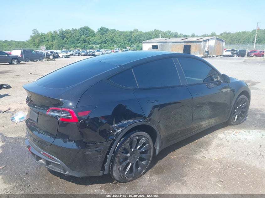 2020 Tesla Model y VIN 5YJYGDEE7LF049437 IAAI salvage auction — REAR END, Salvage (Virginia), sold $8,700 on 2026-07-31 (photo 4)