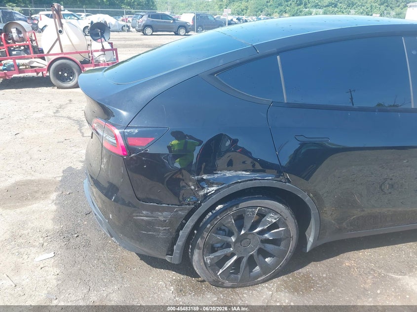 2020 Tesla Model y VIN 5YJYGDEE7LF049437 IAAI salvage auction — REAR END, Salvage (Virginia), sold $8,700 on 2026-07-31 (photo 6)