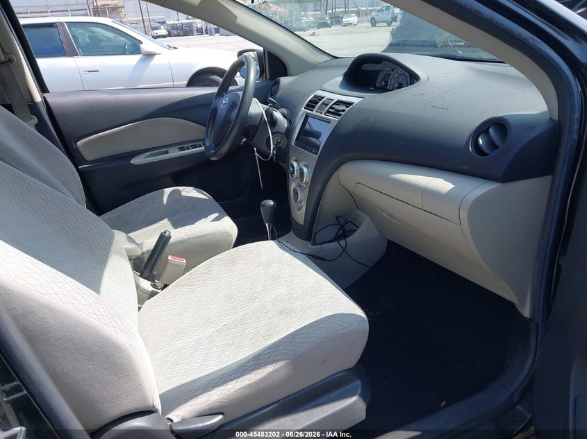 2007 Toyota Yaris VIN JTDBT923571141095 IAAI salvage auction — NORMAL WEAR, Clear - Dealer Only (California), sold $1,650 on 2026-07-07 (photo 5)