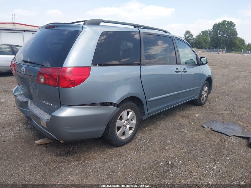 2007 Toyota Sienna VIN 5TDZK23C27S001029 IAAI salvage auction — REAR END, Salvage (Ohio), sold $525 on 2026-07-29 (photo 4)