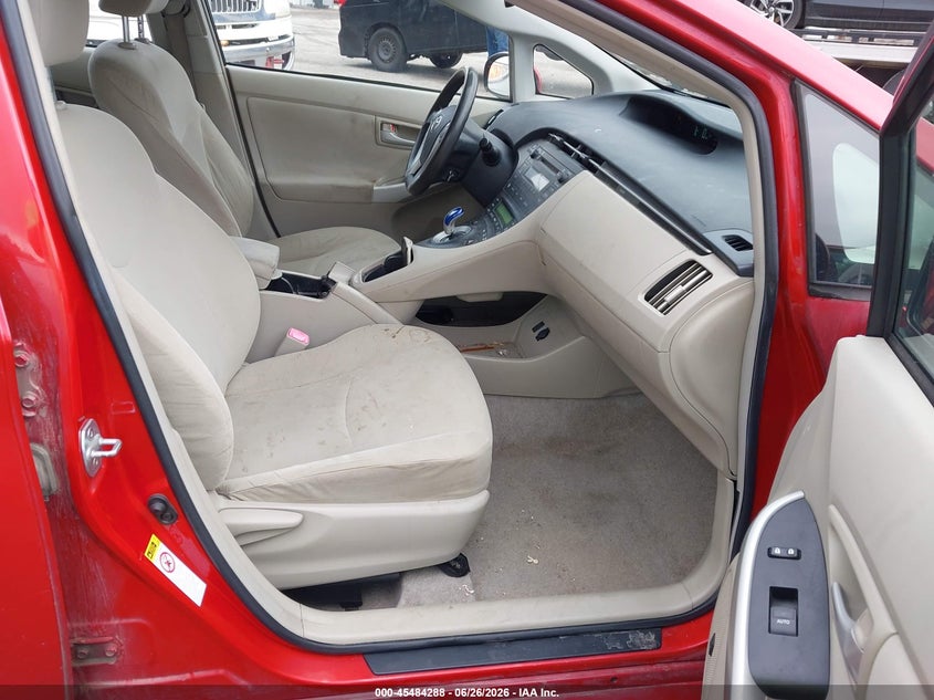 2011 Toyota Prius VIN JTDKN3DUXB0306554 IAAI salvage auction — NORMAL WEAR, Original (Maine), sold $1,225 on 2026-08-01 (photo 5)