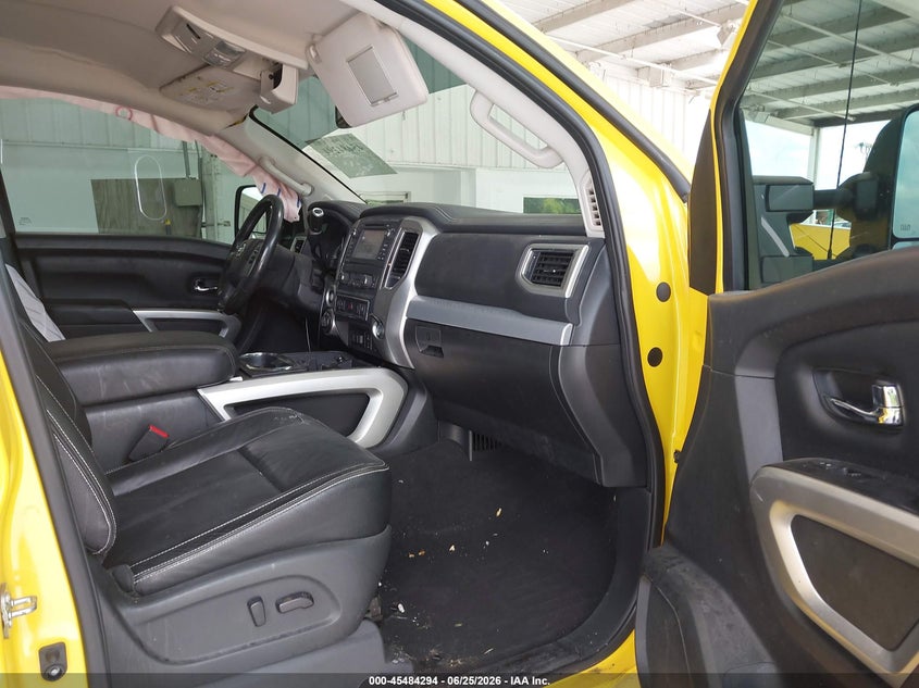 2017 Nissan TITAN VIN 1N6BA1F44HN558001 IAAI salvage auction — LEFT SIDE, Rebuildable (Florida), sold $8,000 on 2026-07-29 (photo 5)