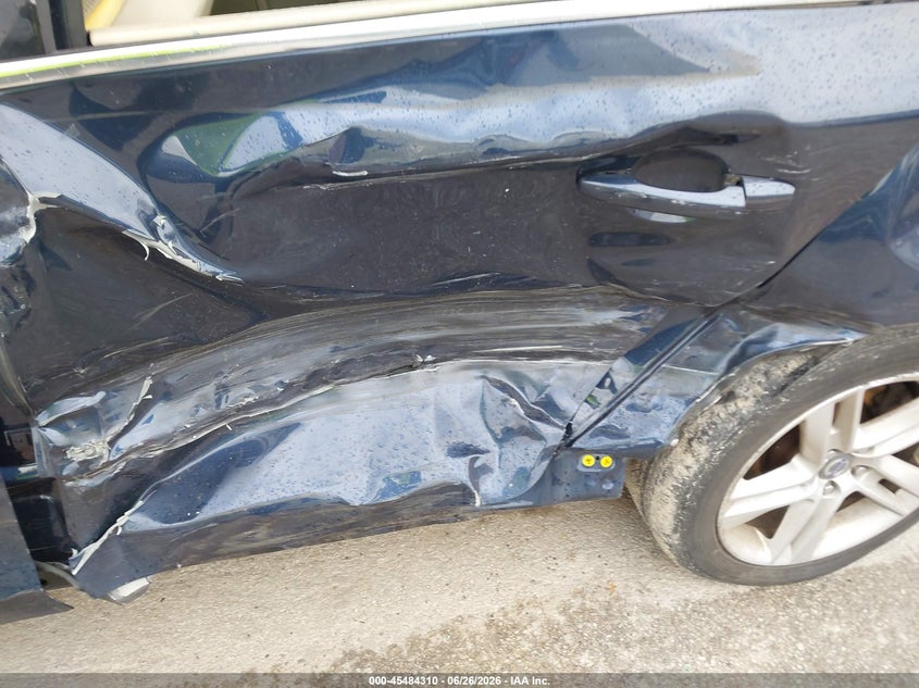 2014 Volvo S60 VIN YV1612FS5E2285151 IAAI salvage auction — SIDE, Salvage (Illinois), sold $250 on 2026-08-18 (photo 6)