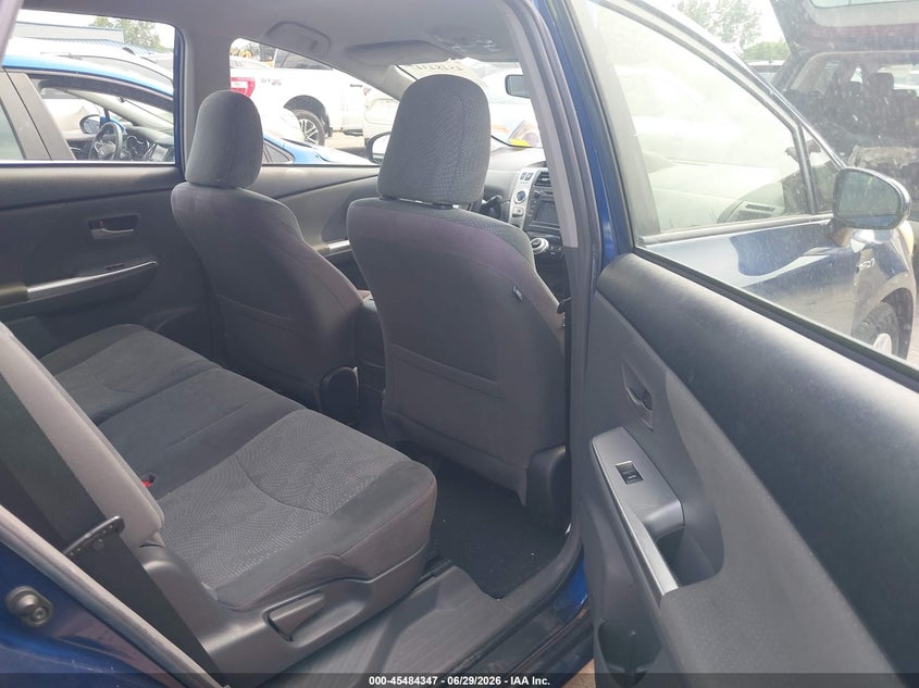 2012 Toyota Prius v VIN JTDZN3EU3C3164917 IAAI salvage auction — NORMAL WEAR, Original (Ohio), sold $3,150 on 2026-07-28 (photo 8)