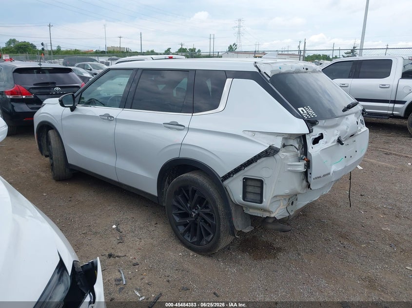2022 Mitsubishi Outlander VIN JA4J3UA8XNZ076538 IAAI salvage auction — REAR END, Wait Title, sold $7,550 on 2026-08-20 (photo 3)