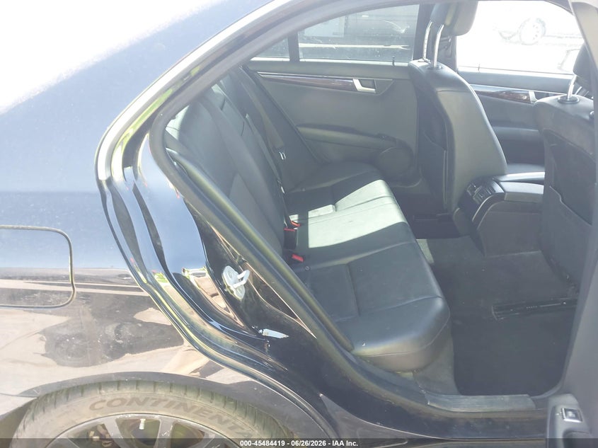 2014 Mercedes-benz C-klasse VIN WDDGF4HB6EA961848 IAAI salvage auction — UNKNOWN, Salvage Title, sold $600 on 2026-08-20 (photo 8)