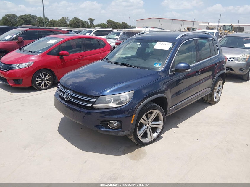 2016 Volkswagen Tiguan VIN WVGBV7AX3GW058329 IAAI salvage auction — FRONT & REAR, Clear (New Jersey), sold $2,500 on 2026-07-14 (photo 2)