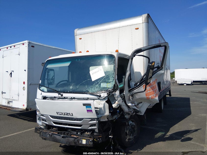2023 Isuzu Npr VIN JALC4W162P7K01261 IAAI salvage auction — FRONT & REAR, Mv-907A (New York), sold $3,250 on 2026-07-22 (photo 2)