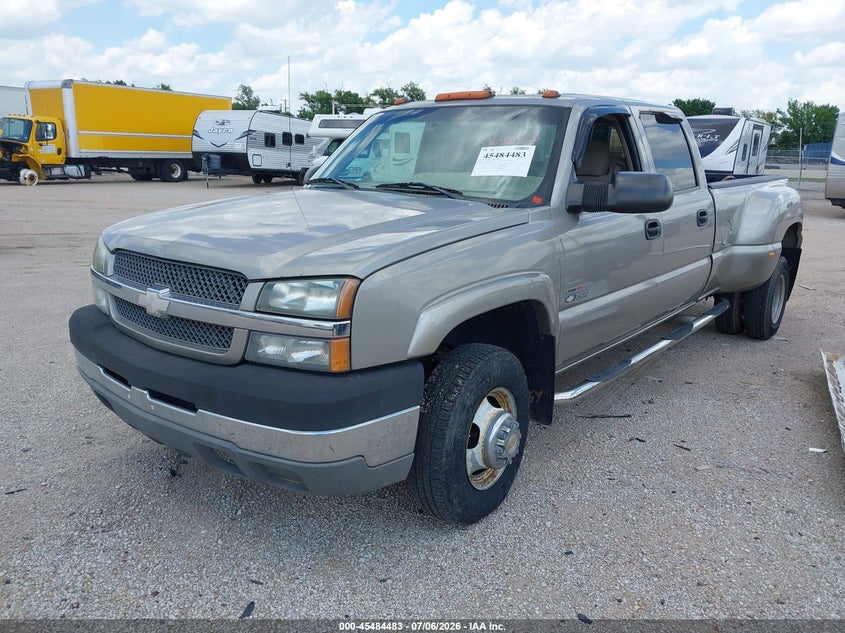 2003 Chevrolet Silverado 3500 VIN 1GCJK33113F192714 IAAI salvage auction — HAIL, Salvage (Kansas), sold $8,100 on 2026-07-24 (photo 2)